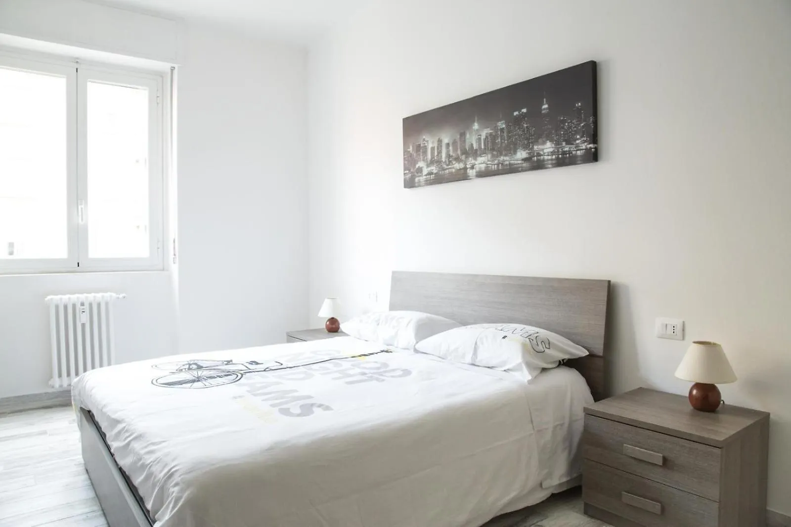 Mi Suzzani Apartment Milan