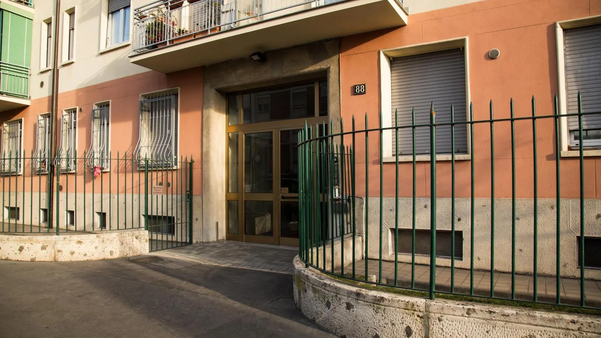 Mi Suzzani Apartment Milan 0*,  Italy